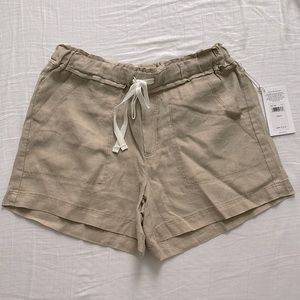 Camel linen shorts NWT